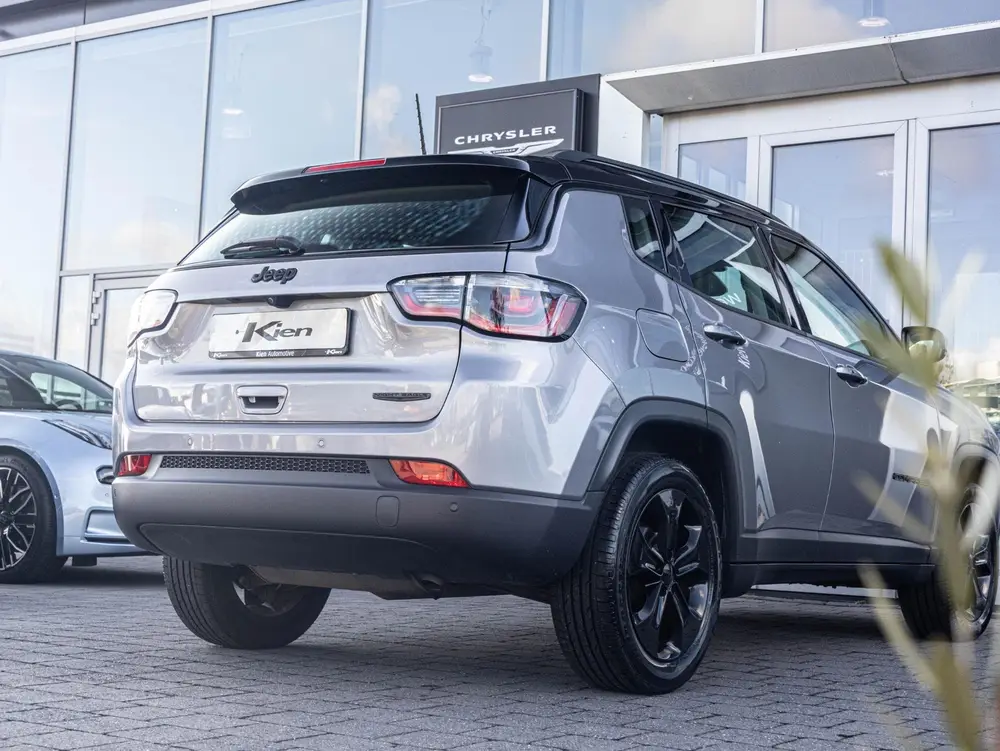 Jeep Compass 1.4 MultiAir Executive | Leder | Groor navi | B uit 2020, foto 4