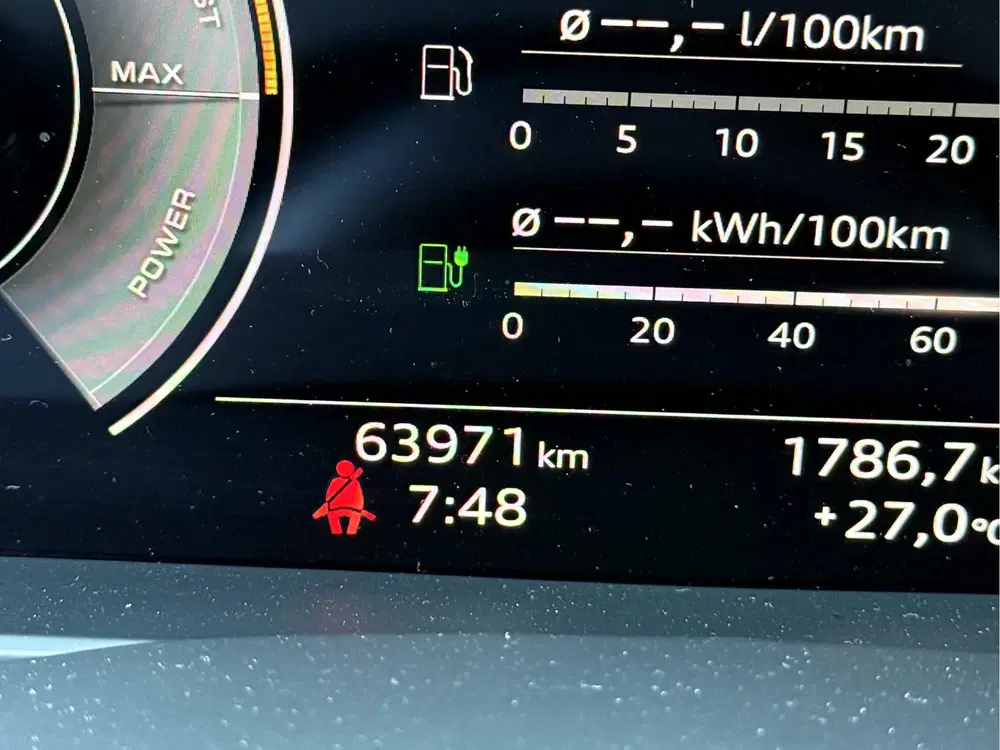 Audi Q8 55 TFSI e quattro Pro Line Plus 22'' uit 2021, foto 11
