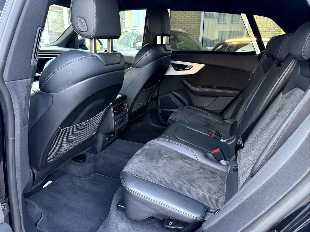 Audi Q8 55 TFSI e quattro Pro Line Plus 22'' uit 2021, foto 5