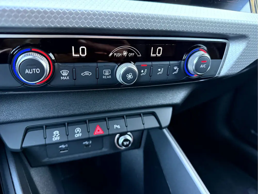 Audi A1 25 TFSI edition one S-Line Led uit 2019, foto 11