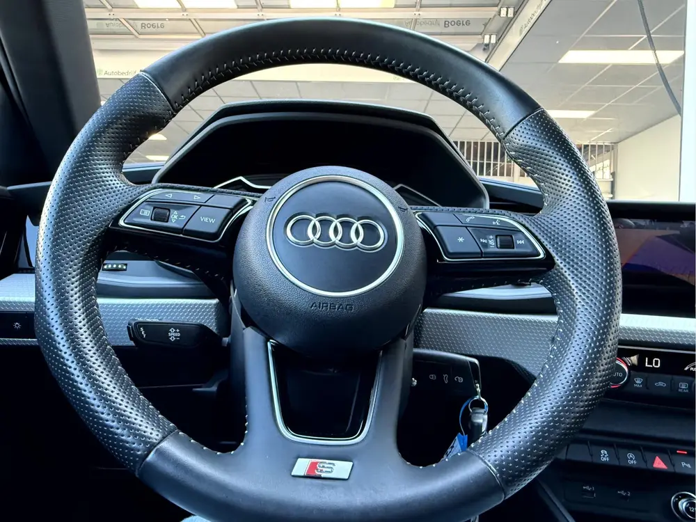 Audi A1 25 TFSI edition one S-Line Led uit 2019, foto 15