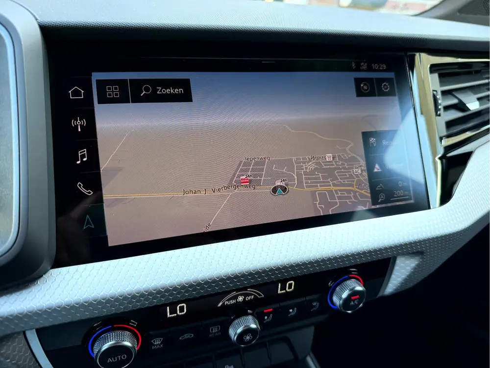 Audi A1 25 TFSI edition one S-Line Led uit 2019, foto 8