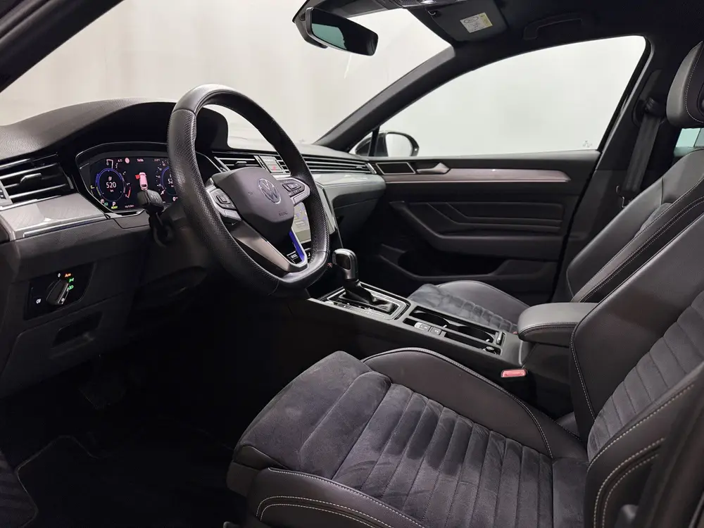 Volkswagen Passat Variant 1.4 TSI PHEV GTE / Virtual / Leder uit 2021, foto 17