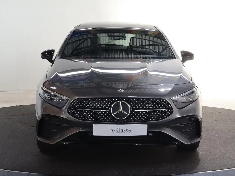 Mercedes-Benz A-Klasse 250 e Business Solution AMG uit 2025, foto 3