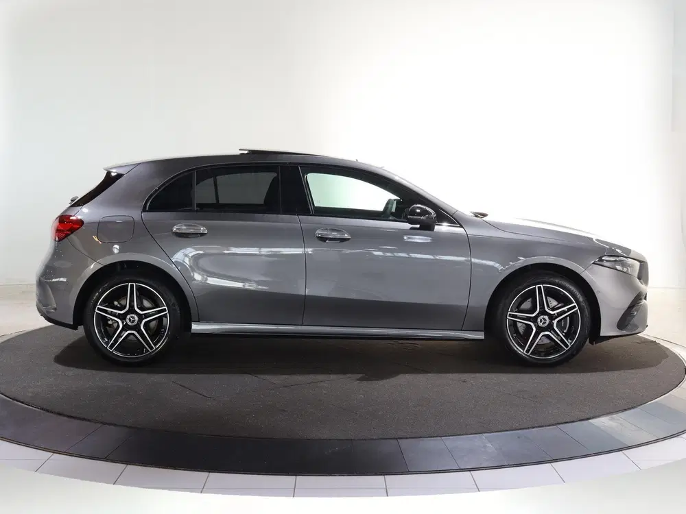 Mercedes-Benz A-Klasse 250 e Business Solution AMG uit 2025, foto 6