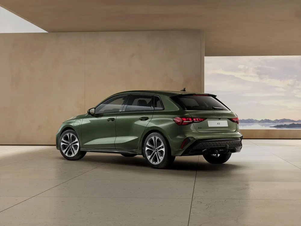 Audi A3 1.5 e-hybrid 205pk S Edition uit 2026, foto 2