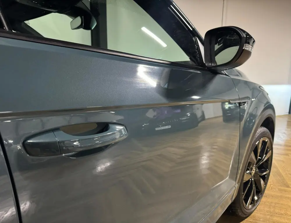 Volkswagen T-Roc 1.5 TSI R-Line Business PANO KEYLESS uit 2024, foto 17