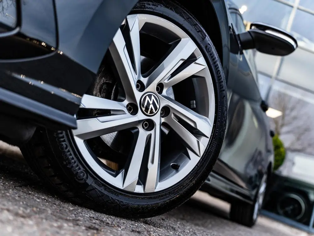 Volkswagen Golf Variant 1.5 eTSI R-Line|PANO|CAMERA|ACC|IQ uit 2022, foto 16