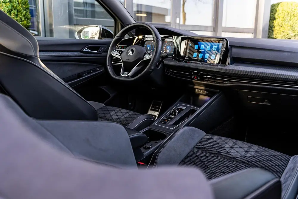 Volkswagen Golf Variant 1.5 eTSI R-Line|PANO|CAMERA|ACC|IQ uit 2022, foto 20
