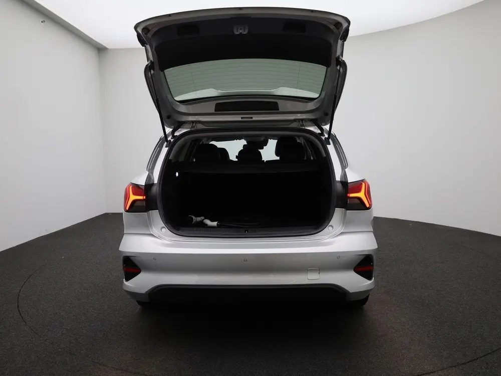MG MG5 Long Range Luxury 61 kWh uit 2023, foto 11