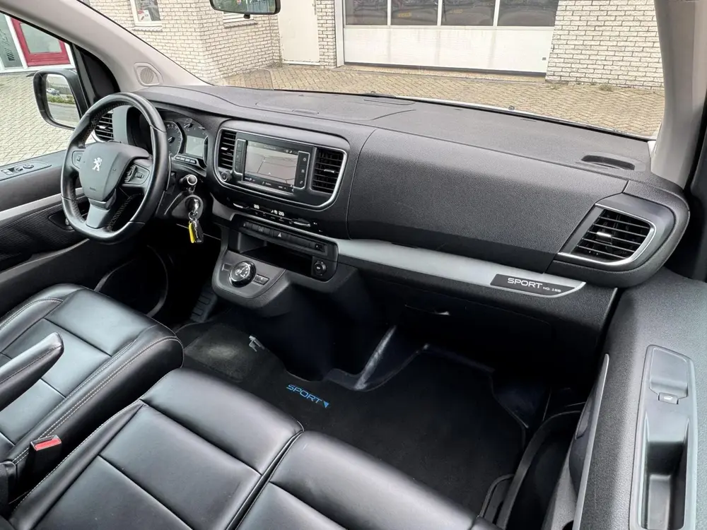 Peugeot Expert Expert 2.0 180pk Standard Sport Trekhaak uit 2021, foto 12