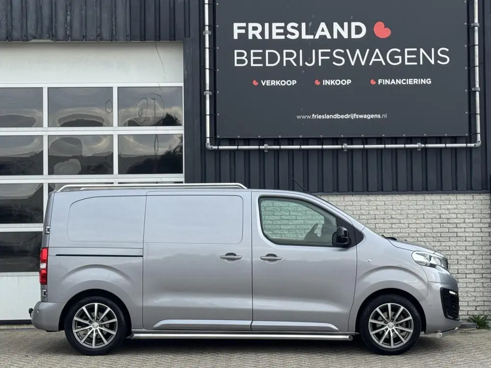Peugeot Expert Expert 2.0 180pk Standard Sport Trekhaak uit 2021, foto 2