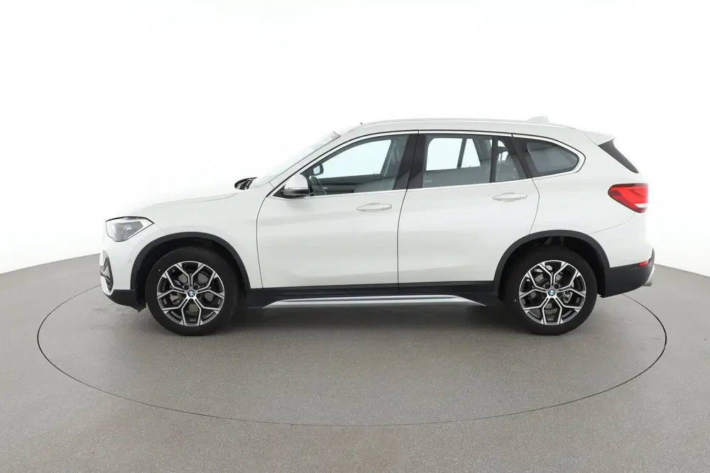 BMW X1 sDrive18i uit 2020, foto 3