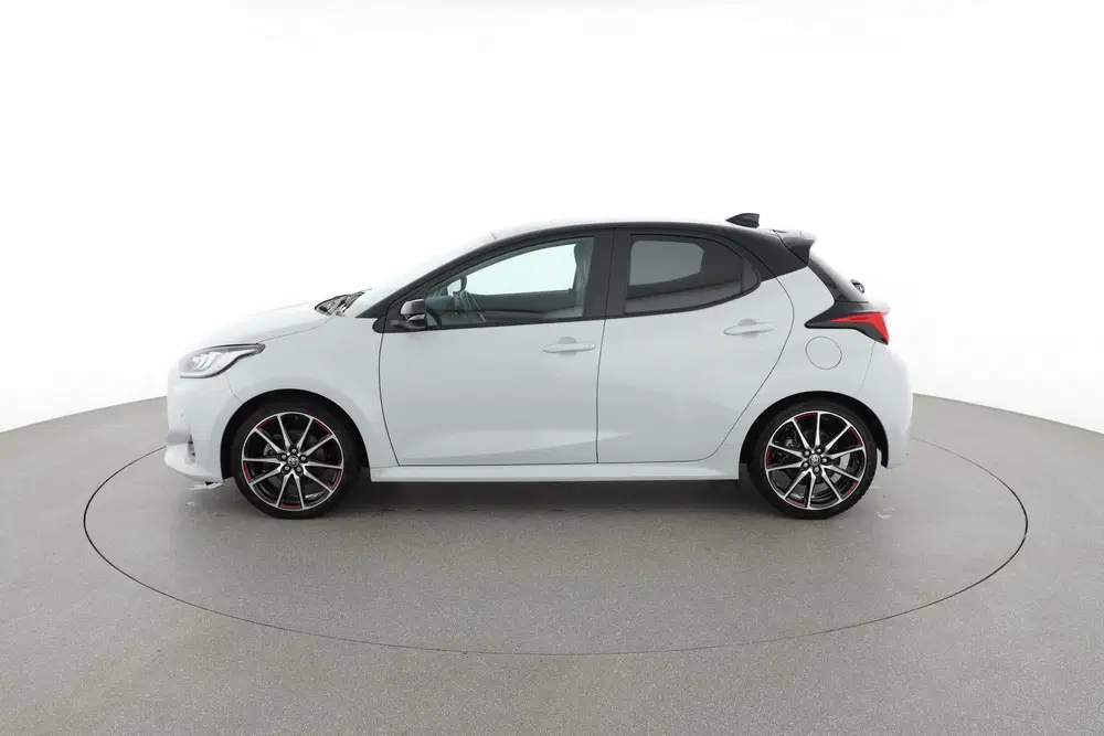 Toyota Yaris 1.5 Hybrid 130 GR SPORT uit 2024, foto 3