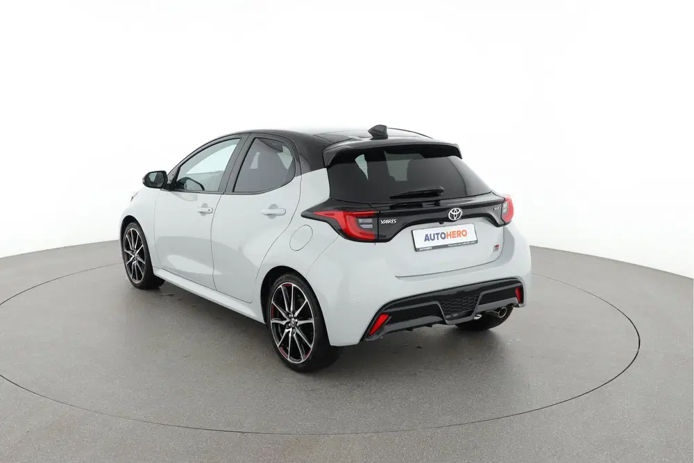 Toyota Yaris 1.5 Hybrid 130 GR SPORT uit 2024, foto 4