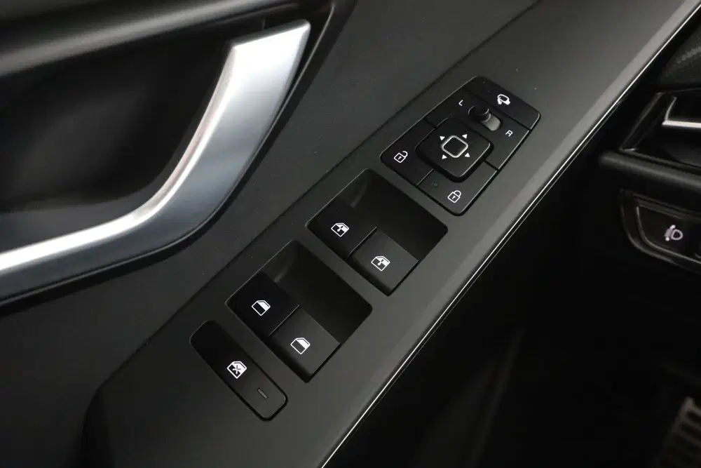 Kia Niro 1.6 GDi PHEV DynamicLine uit 2023, foto 18