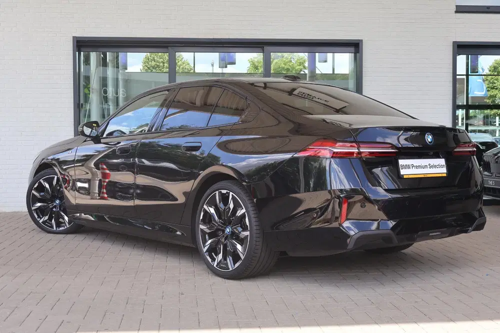 BMW i5 eDrive40 84 kWh uit 2024, foto 4