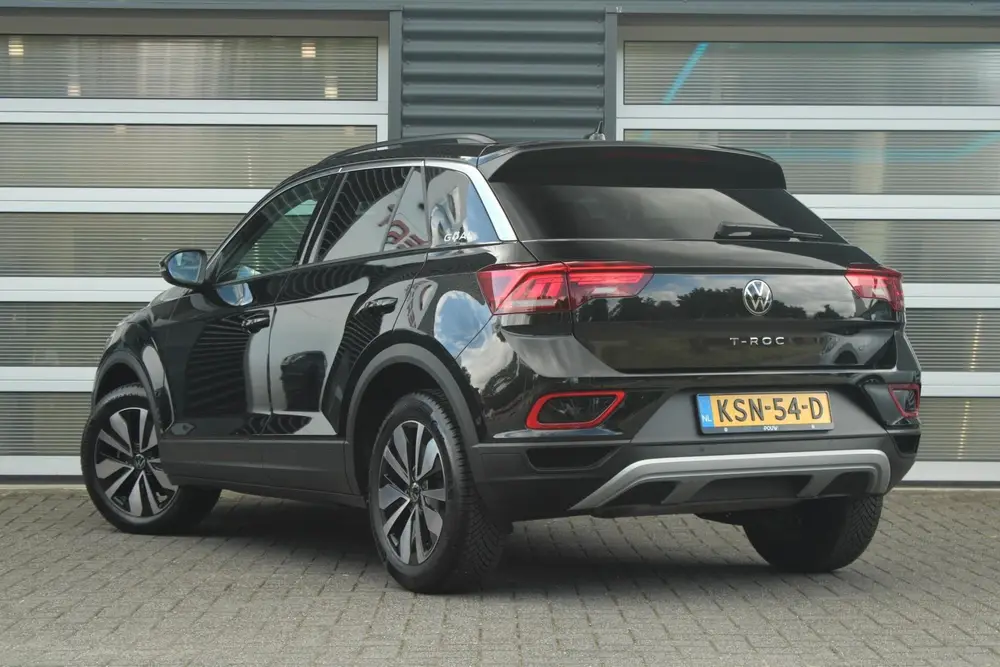 Volkswagen T-Roc 1.0 TSI 115pk Life 'Goal' | Allseasonbanden uit 2025, foto 12