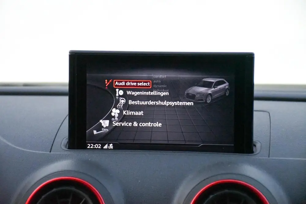 Audi RS3 2.5 TFSI Quattro Panoramdak Virtual B&O 40 uit 2019, foto 16