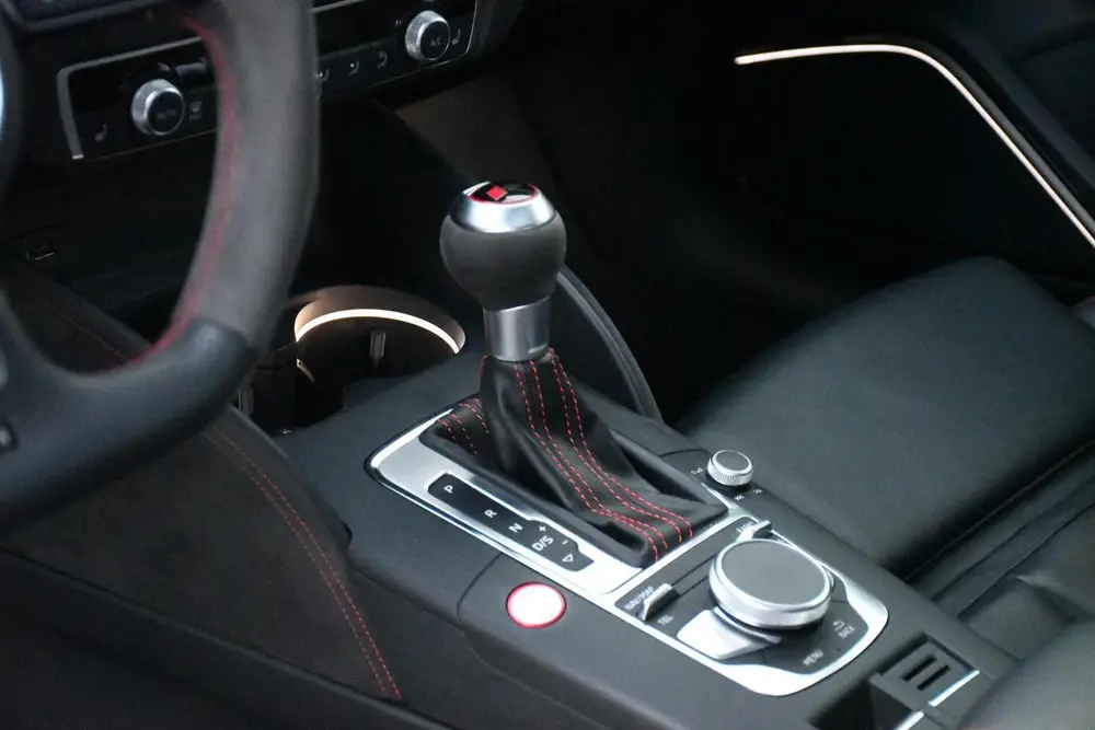 Audi RS3 2.5 TFSI Quattro Panoramdak Virtual B&O 40 uit 2019, foto 20