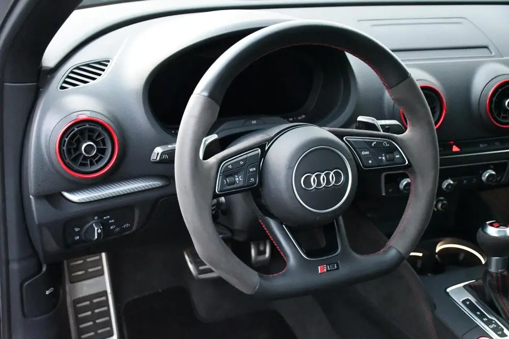 Audi RS3 2.5 TFSI Quattro Panoramdak Virtual B&O 40 uit 2019, foto 8