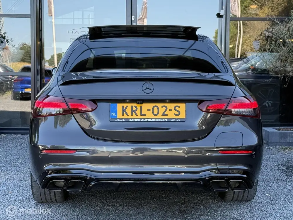 Mercedes-Benz E-Klasse E300e AMG Pakket E63s uit 2020, foto 9
