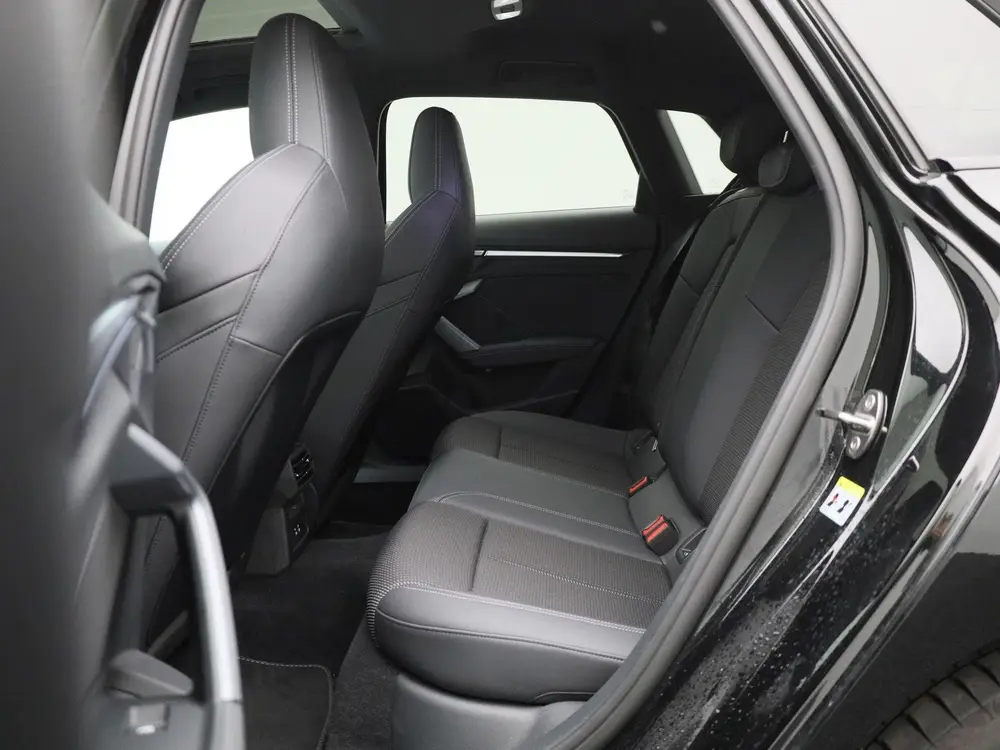 Audi A3 40 TFSI e S edition 204 PK uit 2025, foto 12