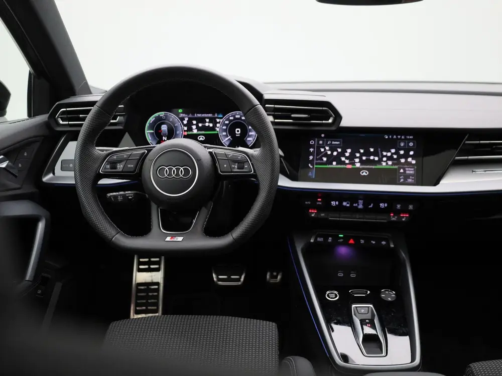 Audi A3 40 TFSI e S edition 204 PK uit 2025, foto 7