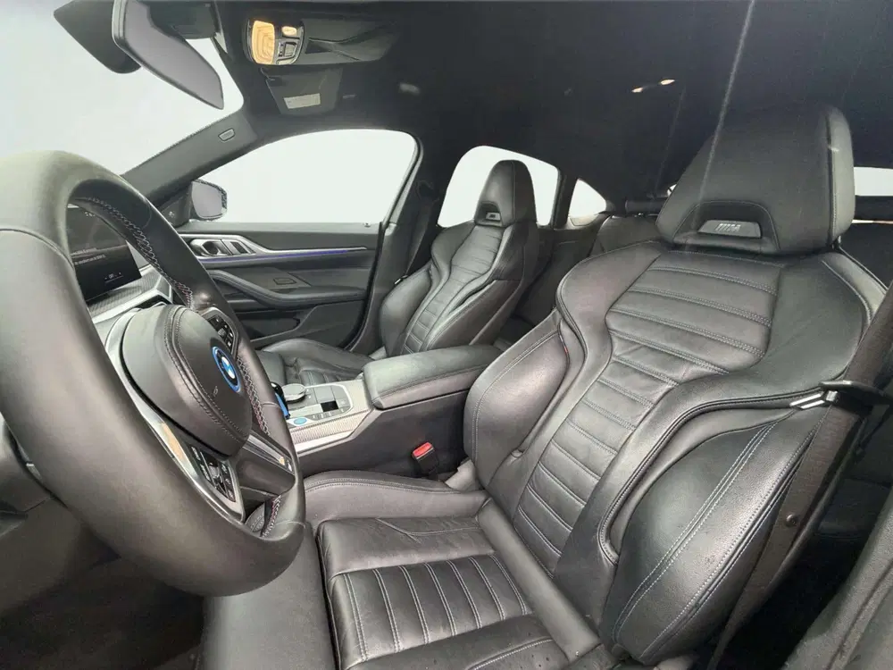 BMW i4 M50 High Executive 84 kWh uit 2022, foto 10
