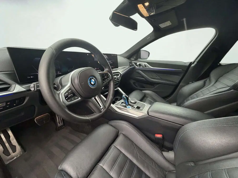 BMW i4 M50 High Executive 84 kWh uit 2022, foto 5