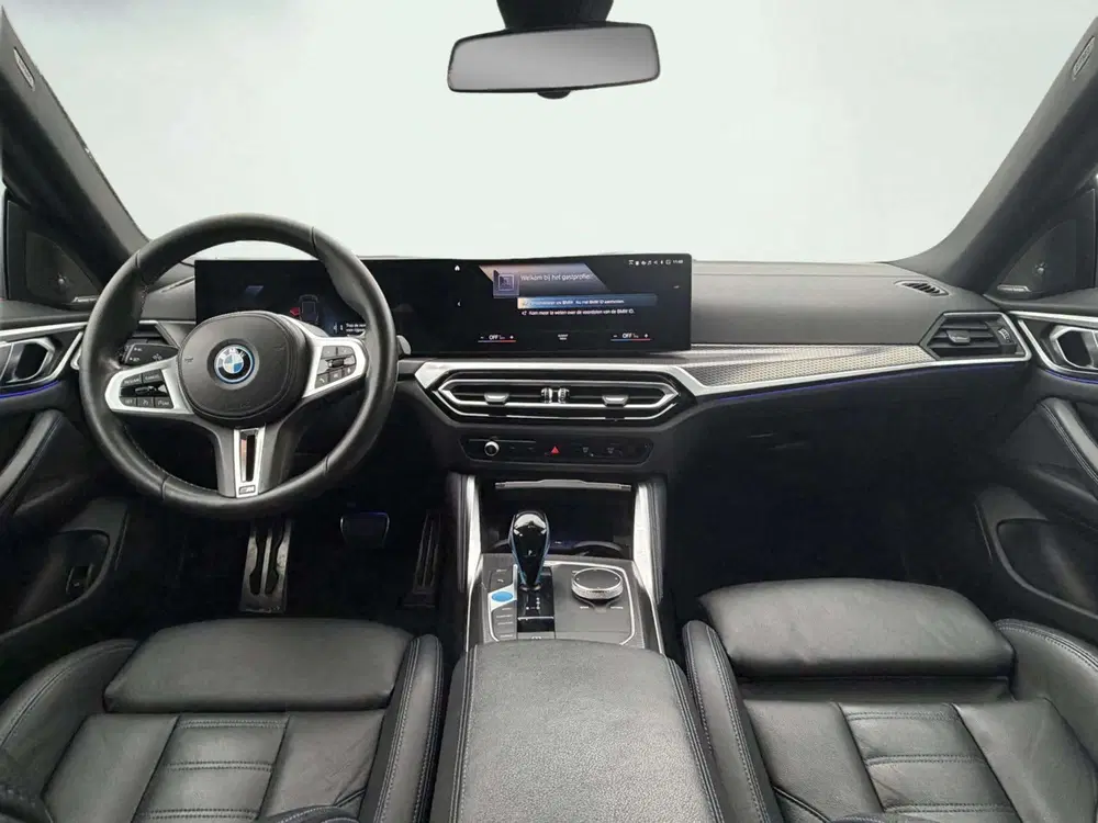 BMW i4 M50 High Executive 84 kWh uit 2022, foto 6