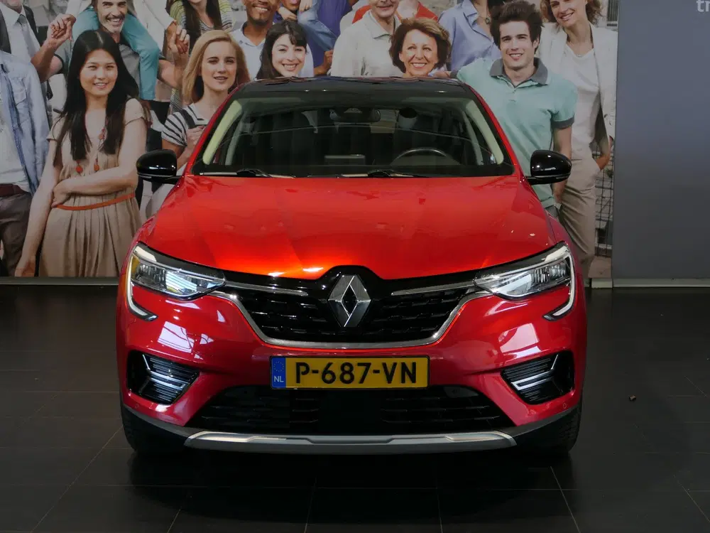 Renault Arkana 1.6 E-Tech Hybrid 145 Intens uit 2022, foto 2