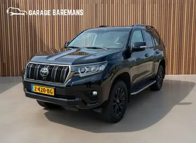 Toyota Land Cruiser 2.8 D-4D Black Edition 7 Pers 204PK uit 2022
