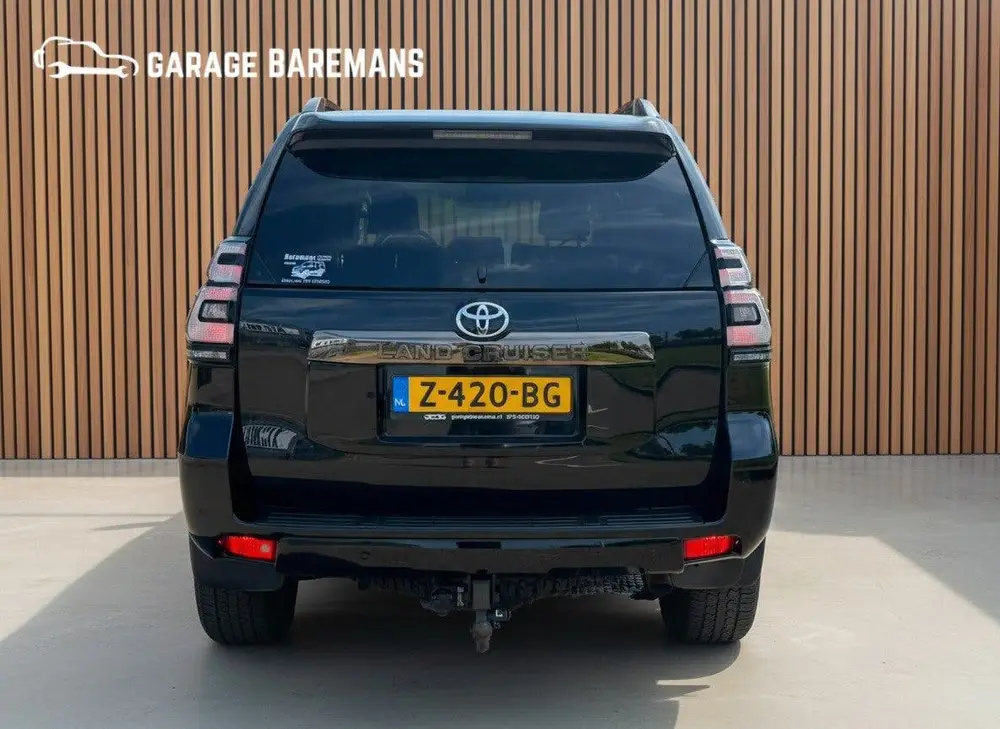 Toyota Land Cruiser 2.8 D-4D Black Edition 7 Pers 204PK uit 2022, foto 4