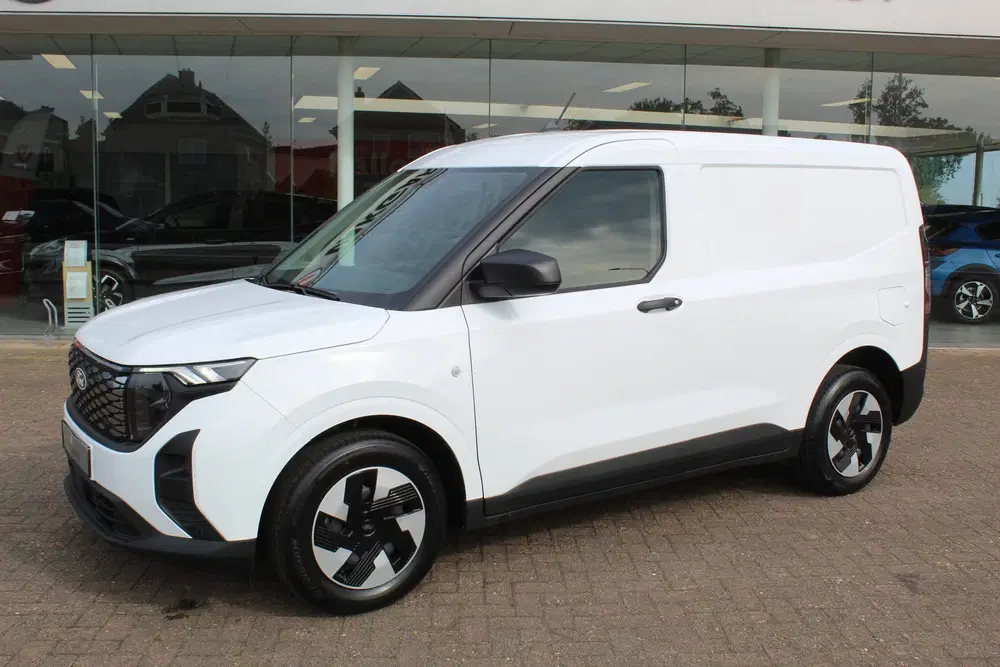 Ford Transit Courier Trend 44 kWh 100kW uit 2025, foto 2
