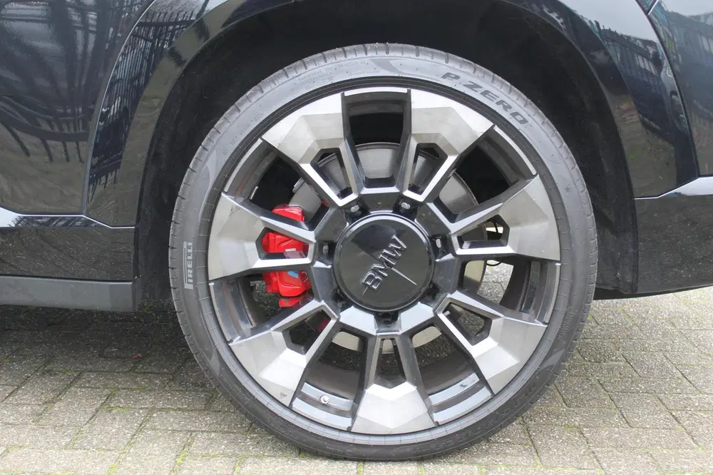 BMW XM PHEV 30 kWh 653PK B&W 23" 4.4 V8 Nieuwstaa uit 2023, foto 8