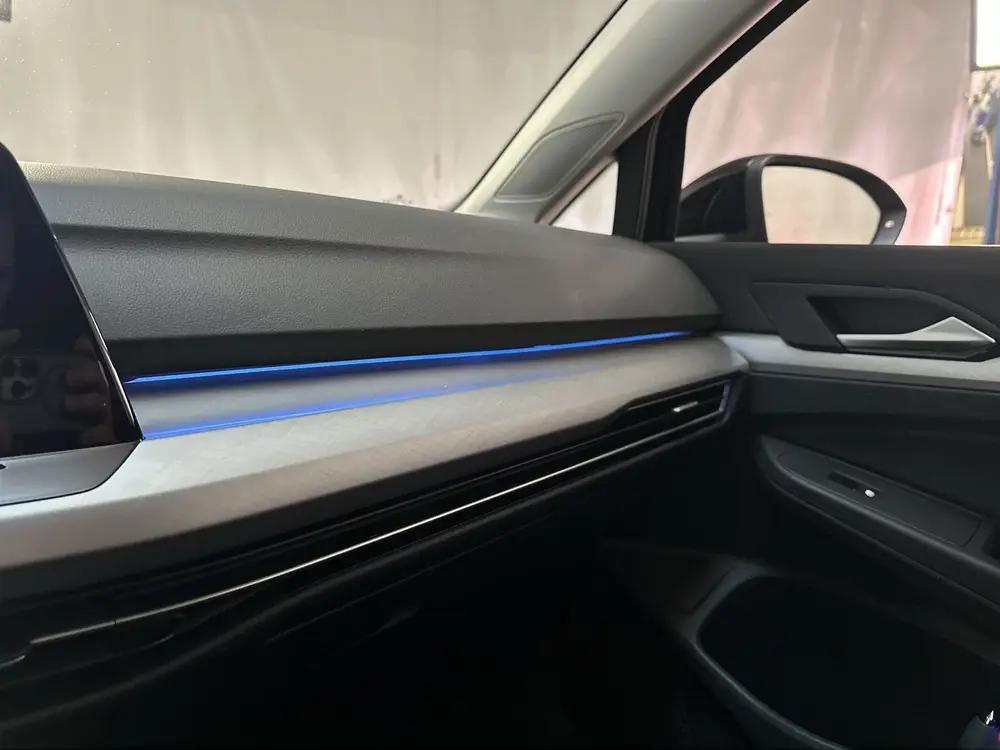 Volkswagen Golf Variant 1.0 eTSI DSG Life Navigatie Sfeerver uit 2021, foto 15