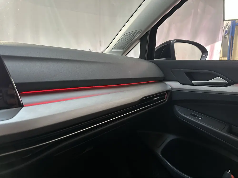 Volkswagen Golf Variant 1.0 eTSI DSG Life Navigatie Sfeerver uit 2021, foto 16