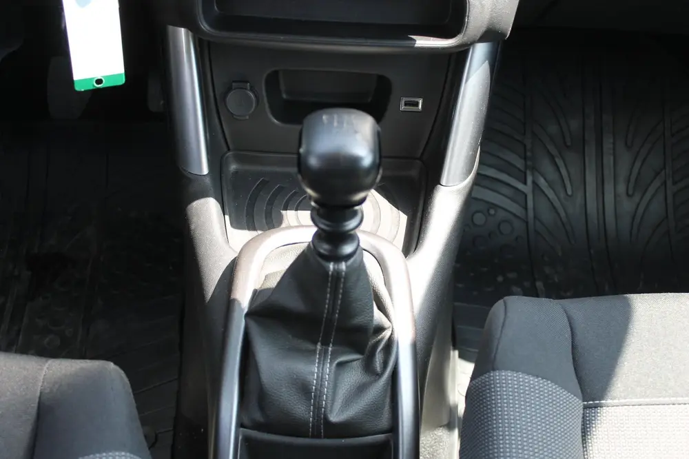 Citroën C3 Aircross Citroen C3 Aircross 1.2 PureTech S&S Business Clima Cruise N uit 2019, foto 19