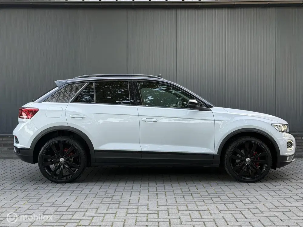 Volkswagen T-Roc 1.5 TSI Black|Virtual|Carplay|camera|Pano uit 2020, foto 14