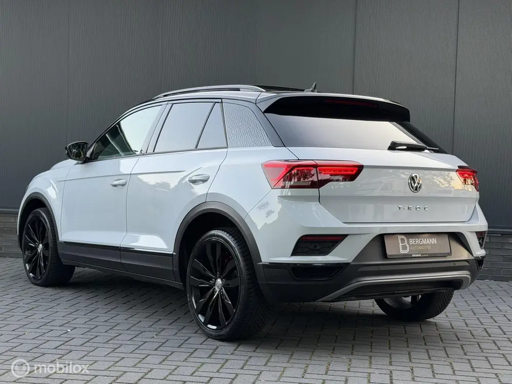Volkswagen T-Roc 1.5 TSI Black|Virtual|Carplay|camera|Pano uit 2020, foto 20
