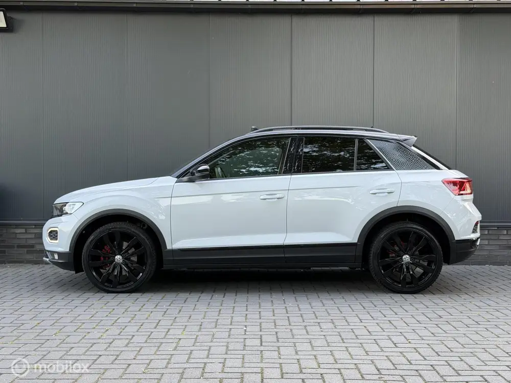 Volkswagen T-Roc 1.5 TSI Black|Virtual|Carplay|camera|Pano uit 2020, foto 7