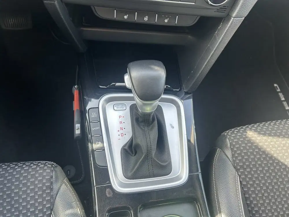 Kia Ceed 1.6 GDI PHEV Dyn+L. (bj 2021) uit 2021, foto 13