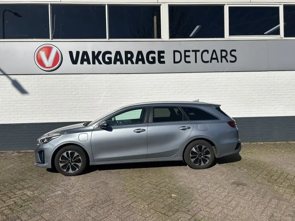 Kia Ceed 1.6 GDI PHEV Dyn+L. (bj 2021) uit 2021, foto 2