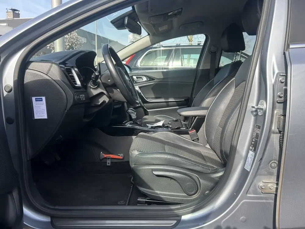 Kia Ceed 1.6 GDI PHEV Dyn+L. (bj 2021) uit 2021, foto 7
