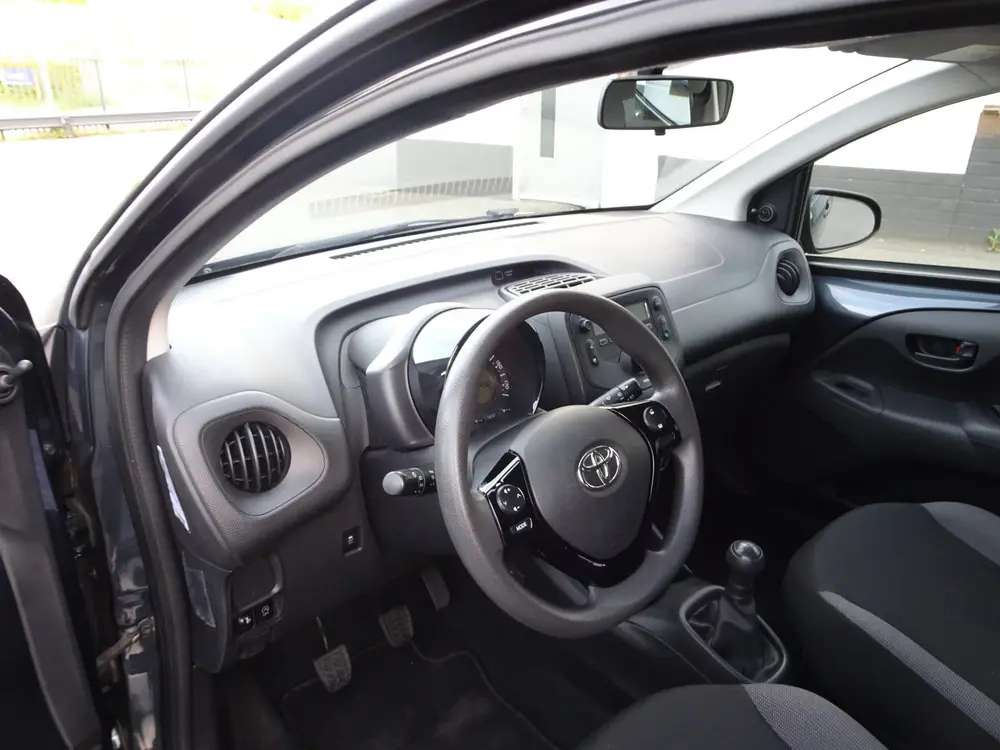 Toyota Aygo 1.0 VVT-i x-fun Airco, elektrische ramen, centra uit 2019, foto 10