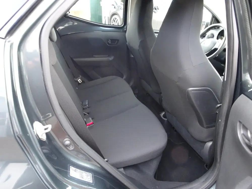 Toyota Aygo 1.0 VVT-i x-fun Airco, elektrische ramen, centra uit 2019, foto 14