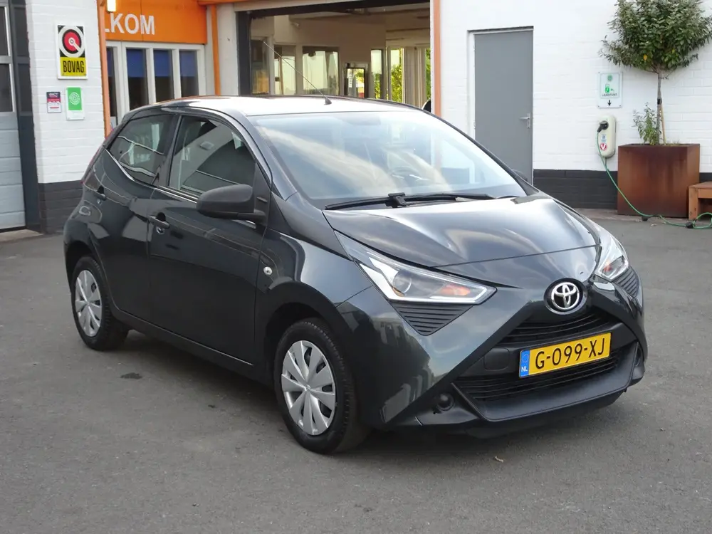 Toyota Aygo 1.0 VVT-i x-fun Airco, elektrische ramen, centra uit 2019, foto 2