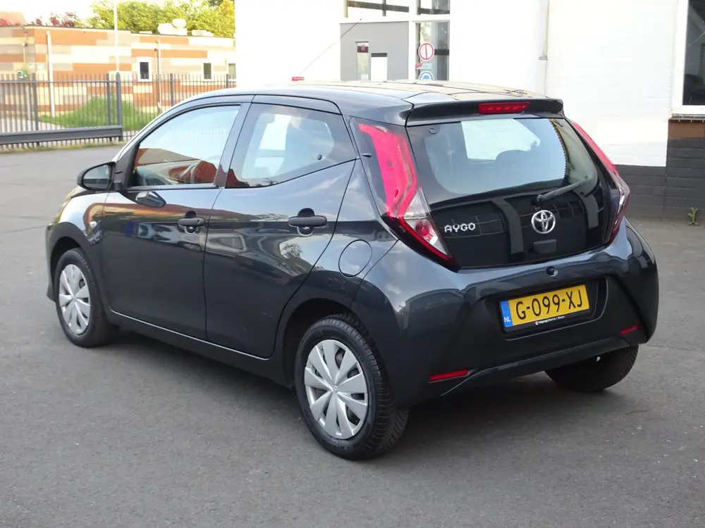 Toyota Aygo 1.0 VVT-i x-fun Airco, elektrische ramen, centra uit 2019, foto 4