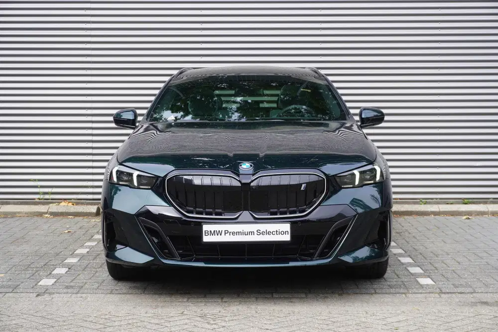BMW i5 Touring eDrive40 uit 2026, foto 3